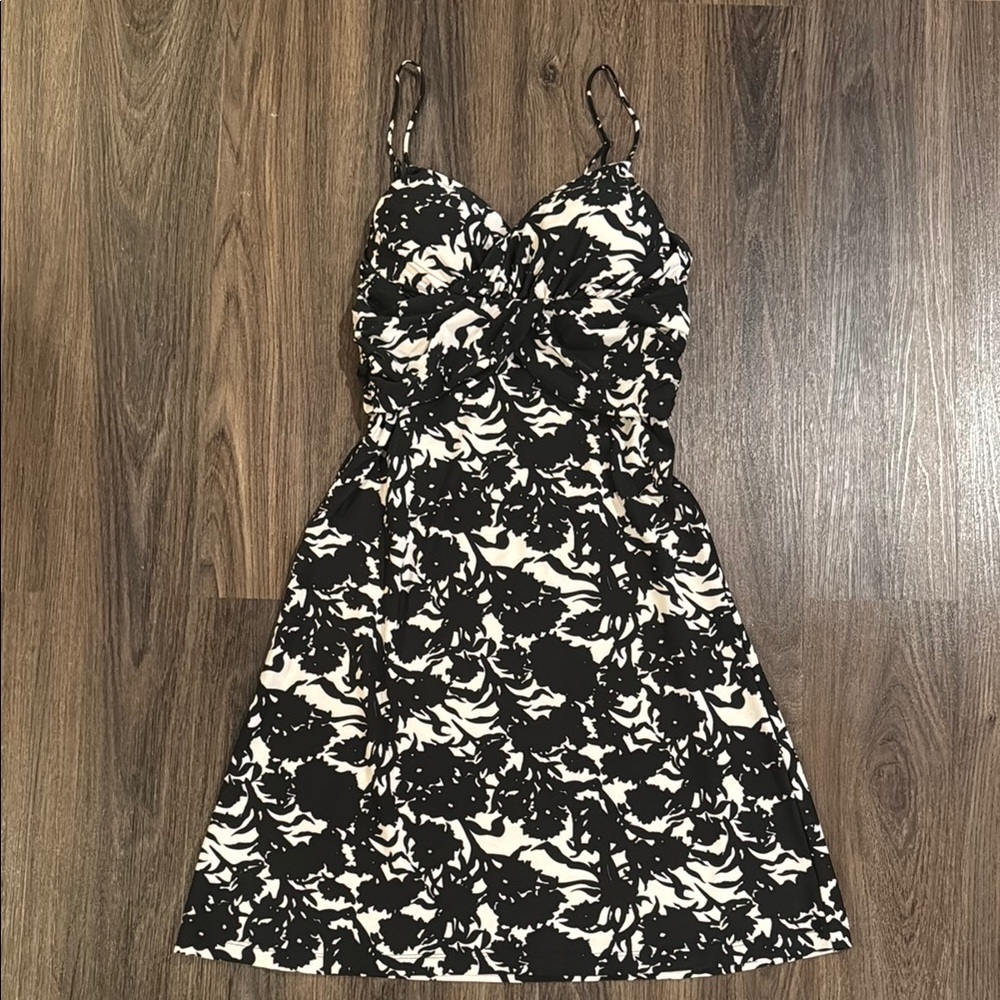 Black and White Ivory Women's Dress